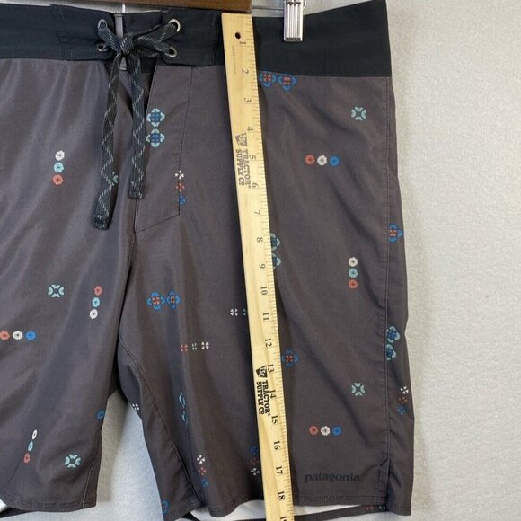 Patagonia Planing Boardshorts Mens 34 Stretch Swim Trunks  9” Inseam Geometric - Picture 7 of 13
